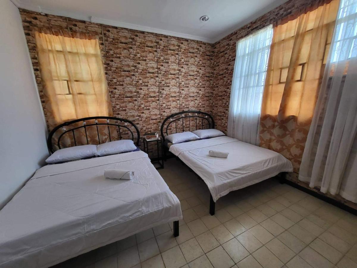 Hiraya Bed And Breakfast 록사스 시티 외부 사진